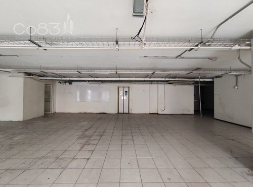 Renta - Oficina - Mariano Escobedo - 700 M2 - Piso 1