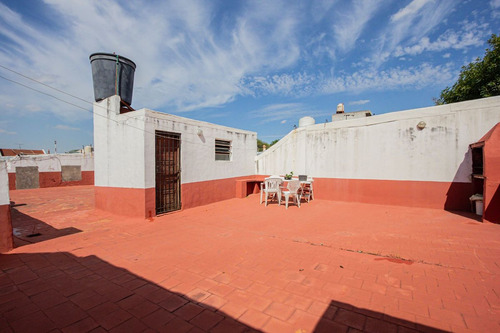 Ph En Venta, Flores, Cocheras Y Terraza S/expensas