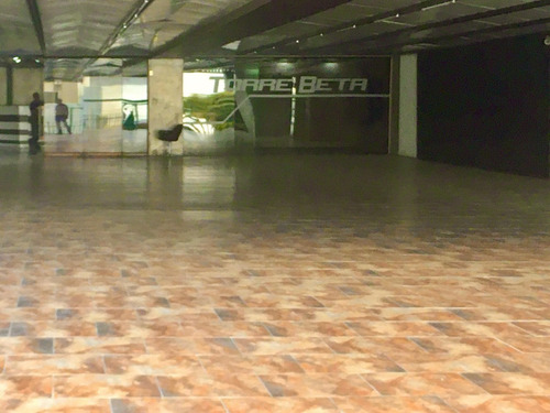 Imagen 3 de 13 de Cb Amplia Y Versatil Oficina En Venta - Los Ruices