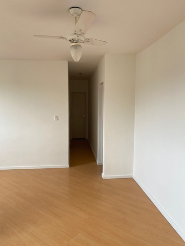 Imagem 7 de 14 de Vendo Barato E Excelente Apartamento 56m2, 2 Dormitórios