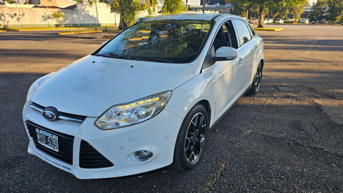 Ford Focus III 2.0 Sedan Titanium Mt