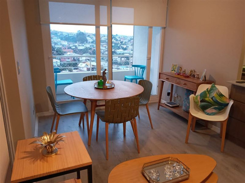 Imagen 3 de 16 de Departamento En Venta De 2 Dorm. En Viña Del Mar