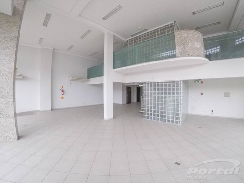 Loja Térrea, Com Aproximadamente 300 M², No Bairro Itoupava Norte. - 3571709l