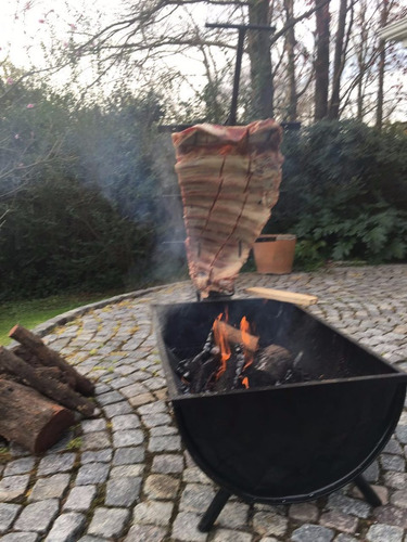 Asador De Cruz Criollo Con Estaca Y Tambor Para Fuego