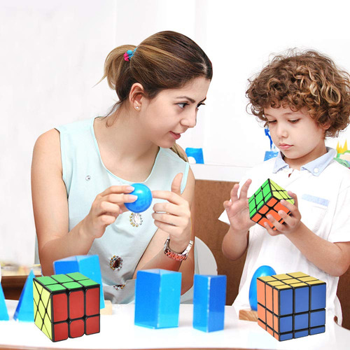 Conjunto De 4 Cubos Rompecabezas De Colores Color De La Estructura