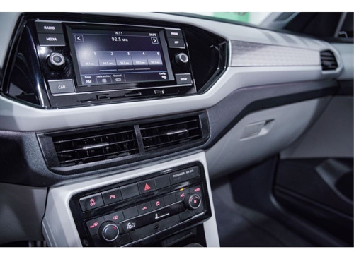 Volkswagen T-Cross 1.4 250 TSI TOTAL FLEX HIGHLINE AUTOMÁTICO