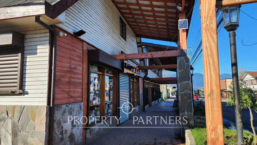 Hotel Y Locales Comerciales En Esquina Principal