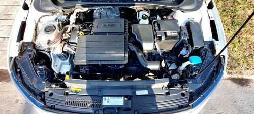 Imagen 15 de 15 de Volkswagen Polo 2018 1.6 Msi Comfortline