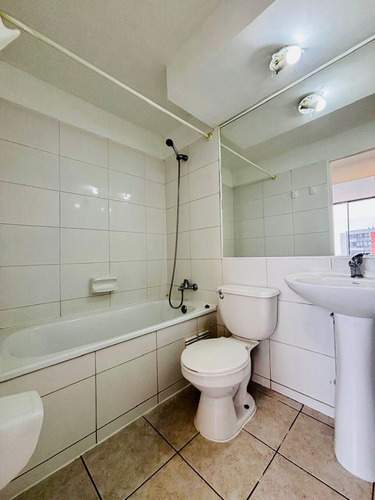 Se Vende Acogedor Depto. 3 Dormitorios+2baños. Av Perú