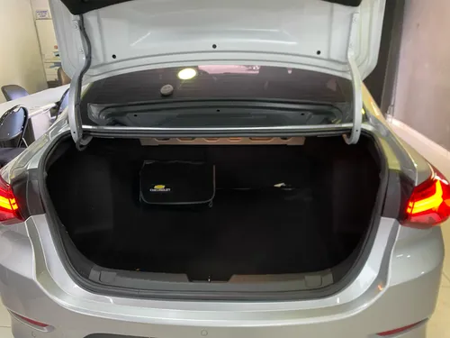 Chevrolet Onix 1.0T Premier Sedan At