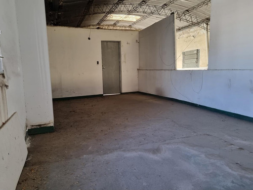Imagen 4 de 15 de Venta/ Permuta - Galpón 150 M2- Alberdi, Rosario
