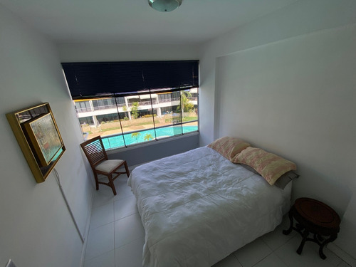 Imagen 9 de 12 de En Venta Apartamento Dúplex Residencia Coral Plaza Lechería / Roger Mongua