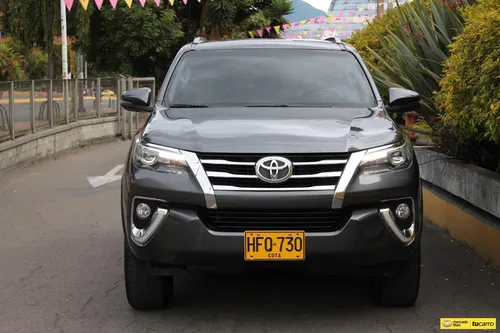 Toyota Fortuner 2.7 SRV