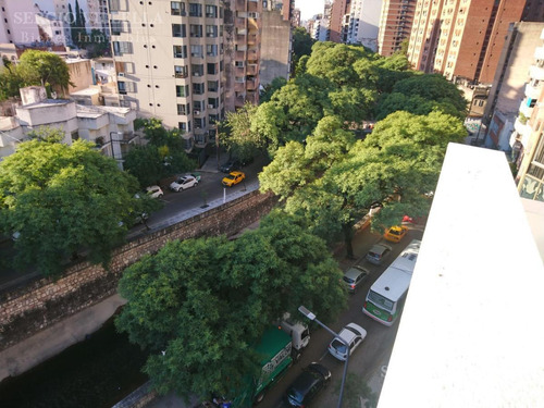 Departamento En Venta De 3 Dormitorios En Barrio Guemes