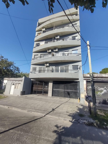 Departamento En Venta - 1 Dormitorio 1 Baño - Caseros