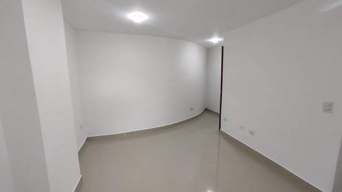 Imagen 3 de 17 de Adriana Castellanos +58 412 6697984 Ofrece Venta De Hermoso Apartamento Duplex En Residencias Iceberg El Rincón Edo. Carabobo Cod. 164797