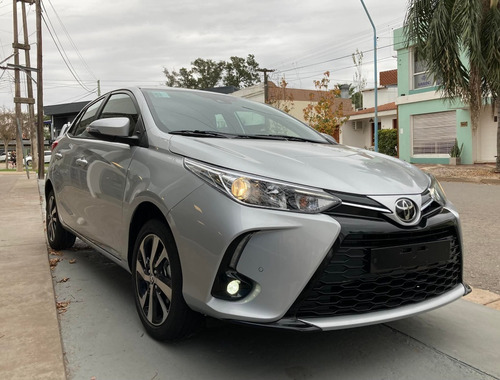 Imagen 4 de 15 de Toyota Yaris 1.5 Vvti 5 Puertas Xls Pack Cvt 0km My2022