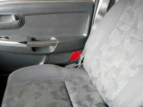 Imagen 3 de 5 de Kia 2500 Con Caja