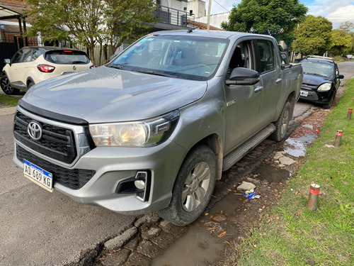 Toyota Hilux 2.8 Cd Sr 177cv 4x4