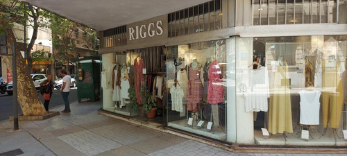 Imagen 2 de 2 de Local - Recoleta