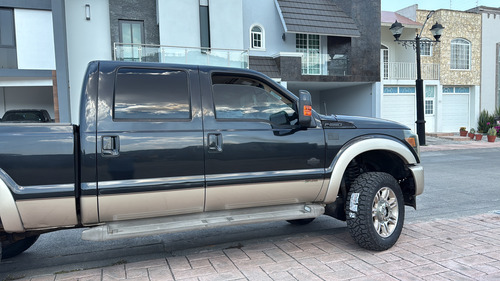 Súper Duty Modelo King Ranch 2011 4x4 Diesel, Color Negro