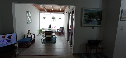Imagen 7 de 12 de Re/max 2mil Vende Moderno Y Cómodo Townhouse En Urb. Lomas De Margarita - Isla De Margarita