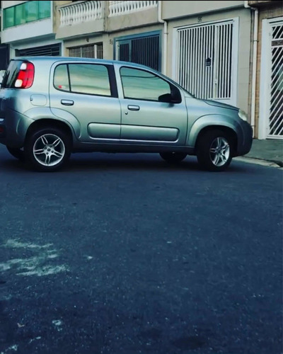 Imagem 2 de 8 de Fiat Uno 2011 1.0 Vivace Flex 5p