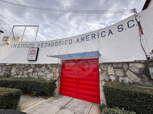 Vista Del Valle: Edificio En Venta Con Alberca, Ideal Para Escuelas.