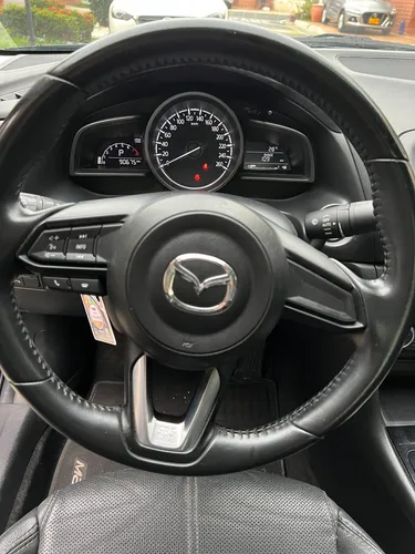 Mazda 3 2.0 Touring