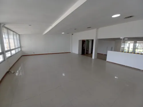 Local En Arriendo En La Avenida Santander/manizales (279062292).