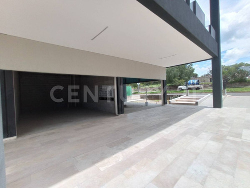 Local En Venta En Epic Center, San Juan Del Río, Qro.