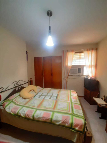 Imagen 10 de 12 de Apartamento En Valles De Camoruco - Pozo Y Planta Eléctrica