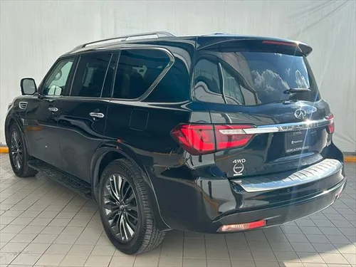 Infiniti QX80 5.6 4WD 8 pasajeros At