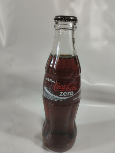 Botella Coca Cola Zero De Vidrio Cerrada 