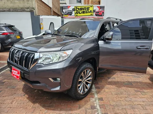 Toyota Prado 3.0 TXL CON BLINDAJE 2+