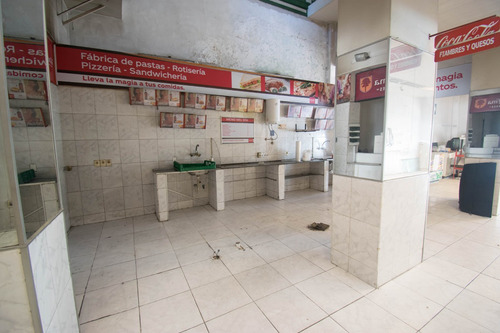 Venta Local Comercial Sobre Av Agraciada, Bella Vista