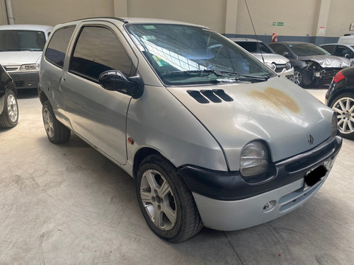 Imagen 7 de 10 de Renault Twingo Privilege - 2001