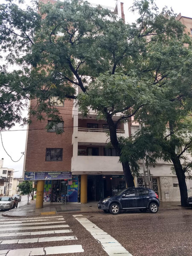 Departamento Alquiler Un Dormitorio, Balcón, Nueva Córdoba