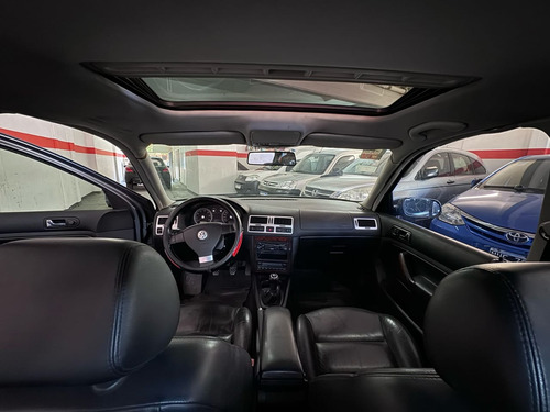 Volkswagen Bora 1.8 Highline T 180cv Cuero