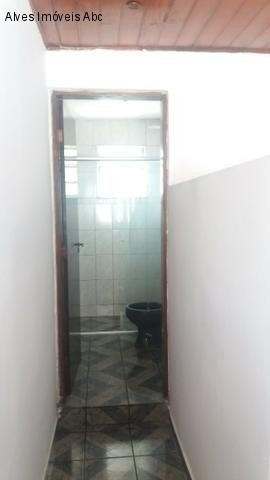 Imagem 3 de 9 de Vende-se Um Terreno Em Ótima Localização No Bairro Dos Finco, Com 3 Casas Construídas Com 4 Cômodos Cada Uma, 2 Garagens, Lavanderia Individual, Show. - Ca00040 - 34662033