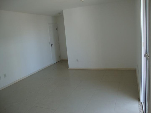 Imagem 4 de 14 de Apartamento A Venda Em Campos Dos Goytacazes, Parque São Caetano, 2 Dormitórios, 1 Banheiro, 2 Vagas - 9087