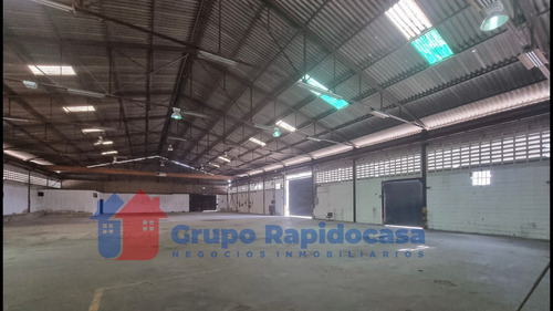 Galpón En Alquiler En Maracay, De 5.200m² En Complejo Industrial Dentro Del Casco De La Ciudad.