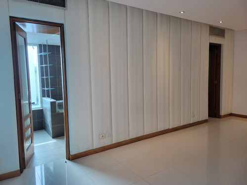 Foxpiantini.com - V118 | Venta De Apartamento En Paraíso | Diseño Moderno Y Vistas Panorámicas
