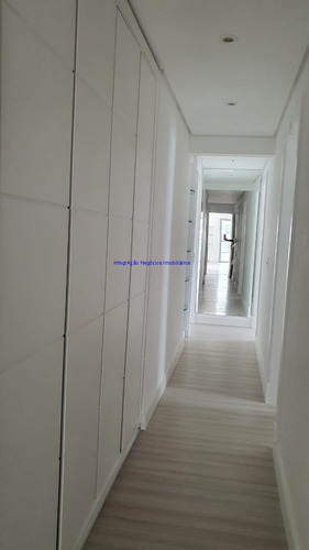 Imagem 16 de 30 de Apartamento 195m², 04 Dormitórios (sendo 02 Suítes), 03 Banheiros E 03 Vagas Na Garagem. Condomínio Com Portaria, Segurança 24hrs. Piscina, Salão - 21061612 - 69669524