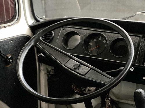 Volkswagen Kombi 1.6 Std 3p
