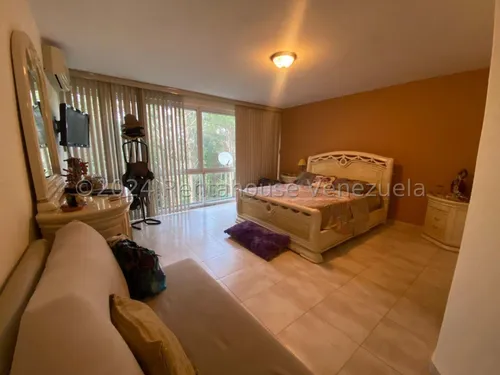 Tonwhouse En Venta - Mls #25-210