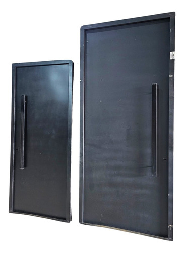 Puerta Bunker Pivotante Chapa 18 Inyectada 150x240 C/barral 