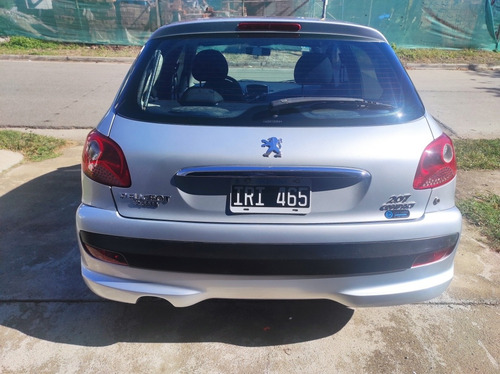 Peugeot 207 2010 1.4 Xs