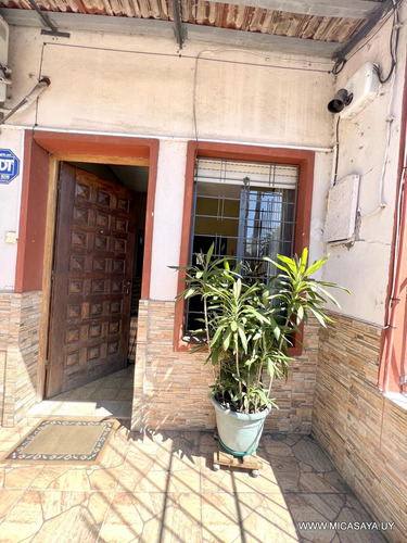 Venta Casa, A Dos Cuadras De 8 De Octubre, 3 Dormitorios
