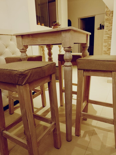 Mesa Y Sillas Alta Para Bar Capitone Wash